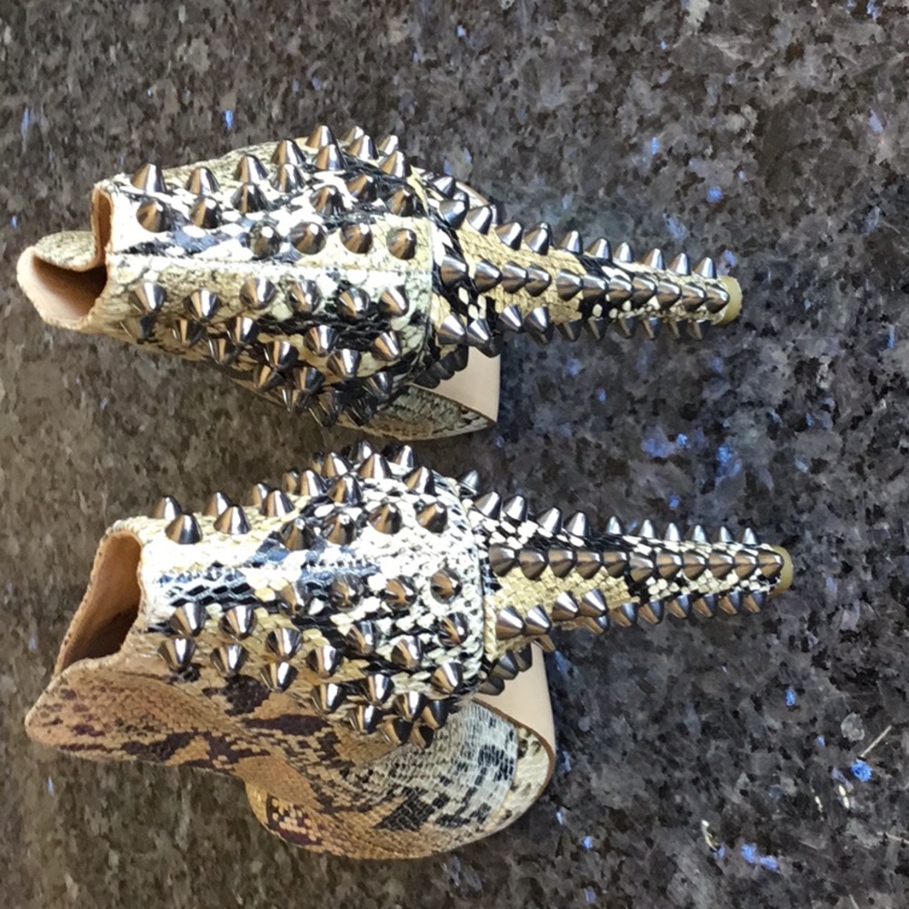 BCBG maxazria python leather booties - Picture 3 of 8